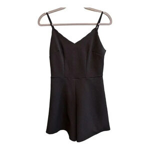 Size XS VERO‎ MODA Olivia Scallop Neck Romper